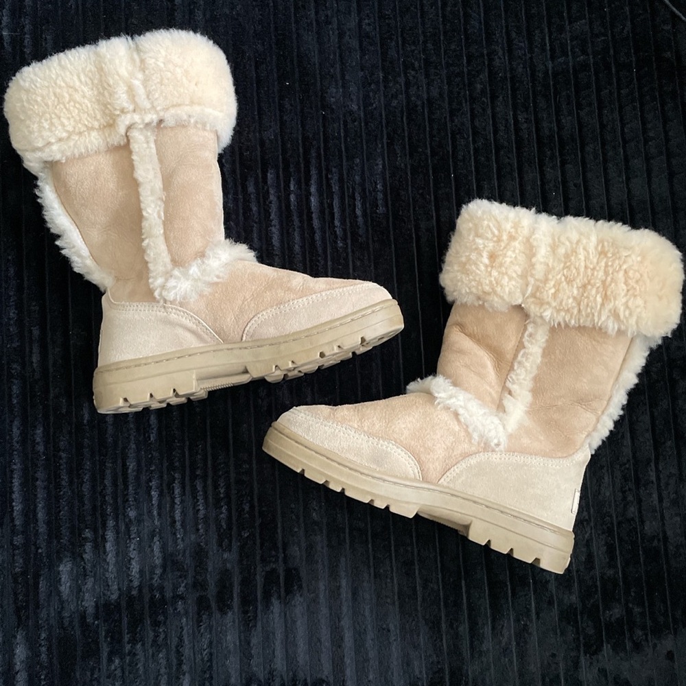 FUR UGG BOOTS